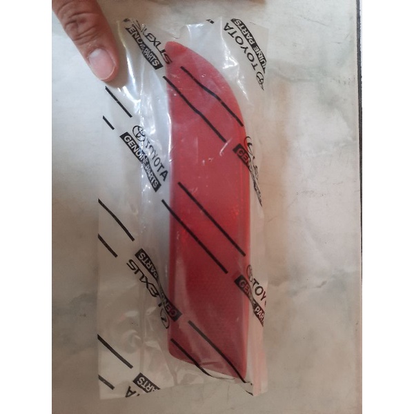 reflektor bumper belakang avanza