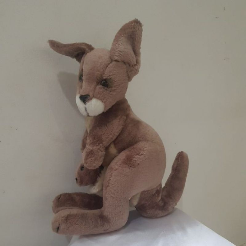 Boneka Anak Kangguru / Kangaroo Australia uk 38 cm preloved