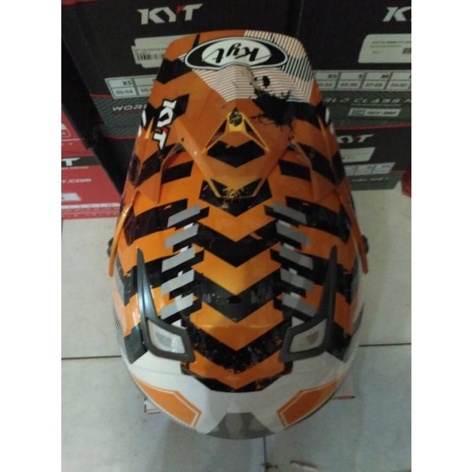 Helm Kyt Cross Over Drivt Wh/Bee