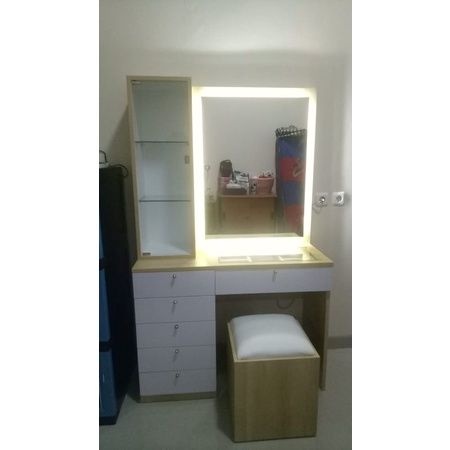 meja rias lampu kekininian hpl