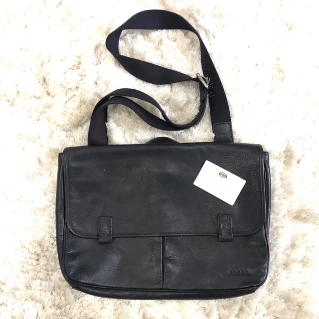 Preloved tas fossil pria