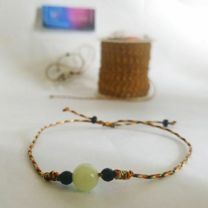GELANG HANDMADE MANIK BATU ALAM FOSFOR DARK GLOW (Terang saat Gelap)