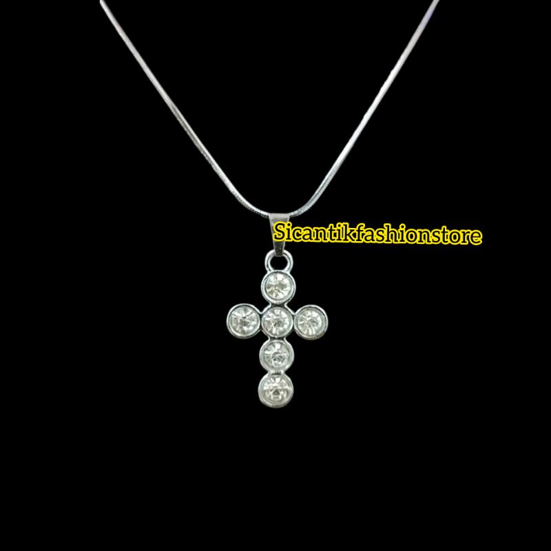 Kalung Titanium Liontin Salib Silver Fashion Wanita Terlaris Anti Karat Tidak Luntur Kalung Liontin Salib Silver Full Permata