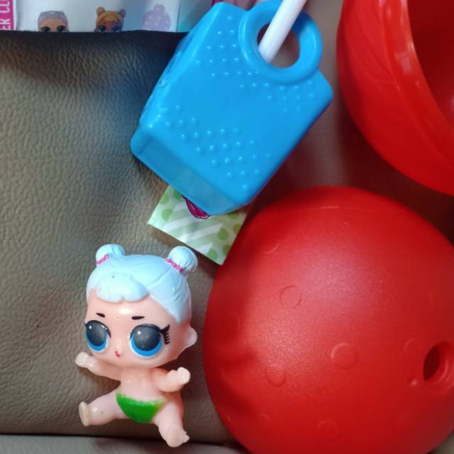 Boneka lol little sister mirip original / figure lol little sister