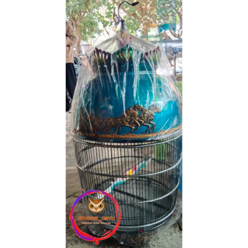 SANGKAR KUTUT KURUNGAN PERKUTUT FIBER SEMI MAHKOTA MEWAH GAMBAR KERETA KUDA TIMBUL