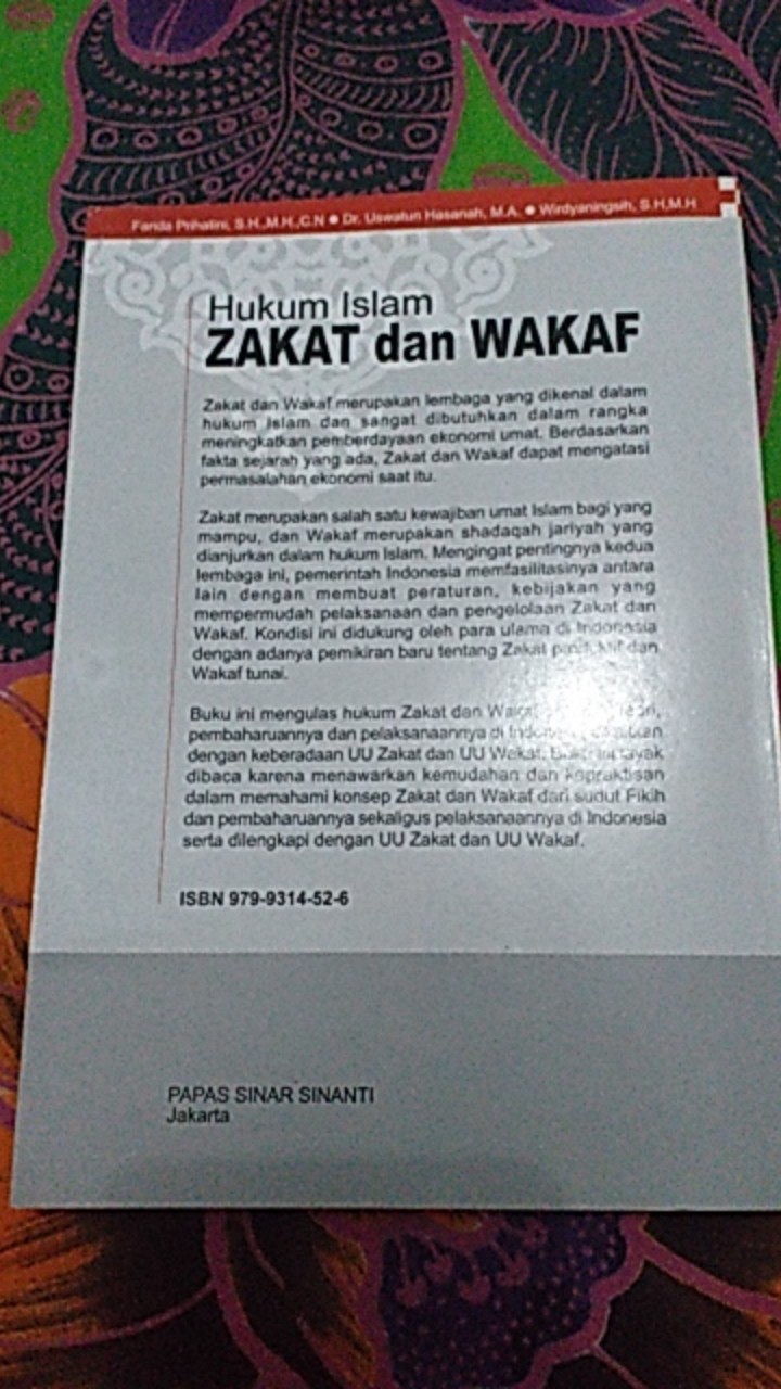 Hukum Islam Zakat Wakaf Teori Dan Prakteknya Di Indonesia Shopee Indonesia