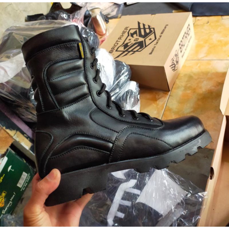 Sepatu Pdl Kulit Tni Polri Desain Timbul Merk Brotrher Lgr Outsole Tebal Resleting Ykk Besar