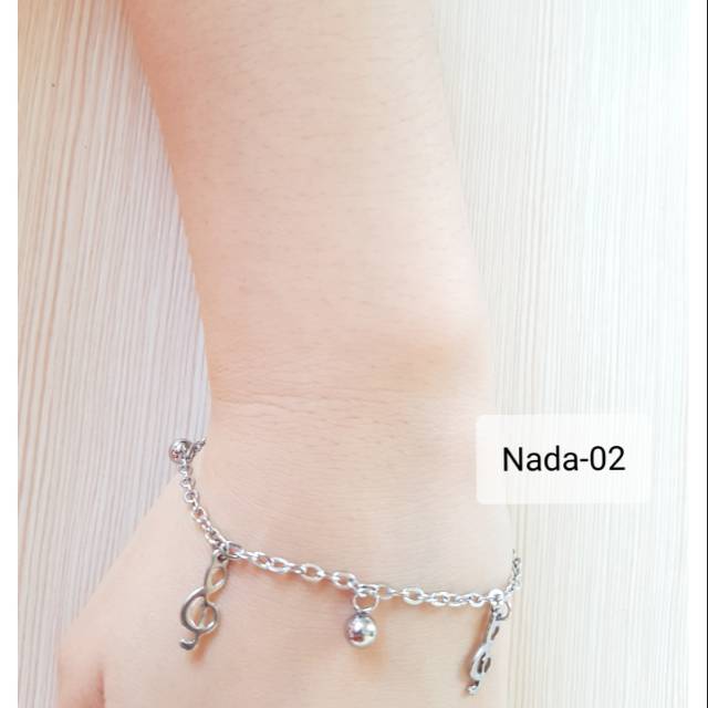 SET Gelang Tangan Kaki Nada Titanium Silver Antikarat selamanya