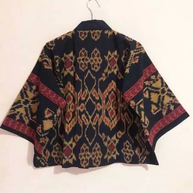 Kimono tenun motif kupang