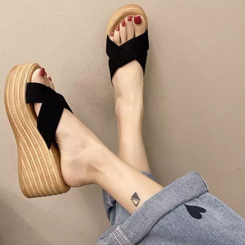 DDS1010 Sendal Wanita Wedges Spon Sandal Wedges Wanita Casual