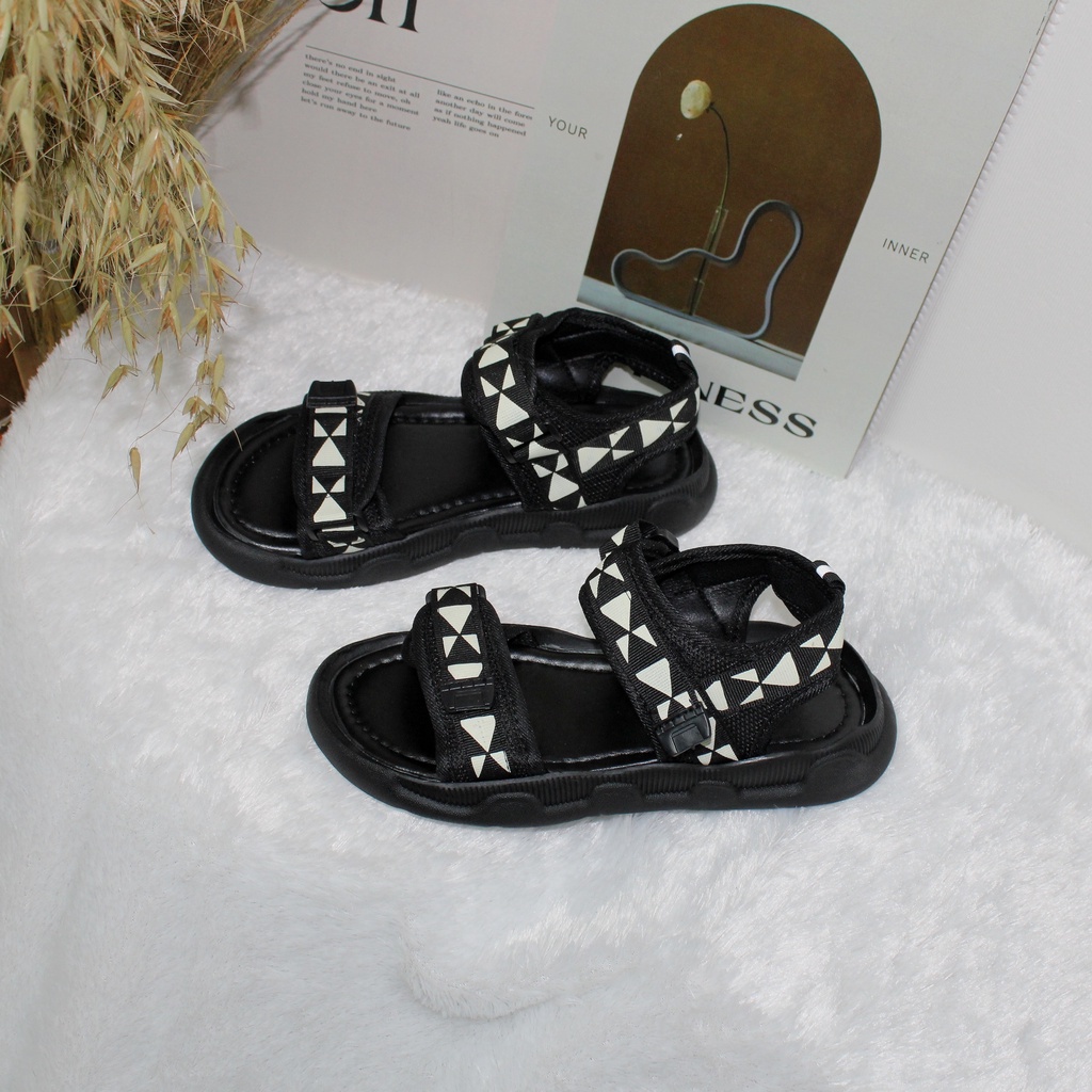 Free BOX Sandal Wanita Wedges Korean Style Elegant Sandal Cewek Hak Tinggi Model Kekinian Sandal Perempuan Fashionable NS208