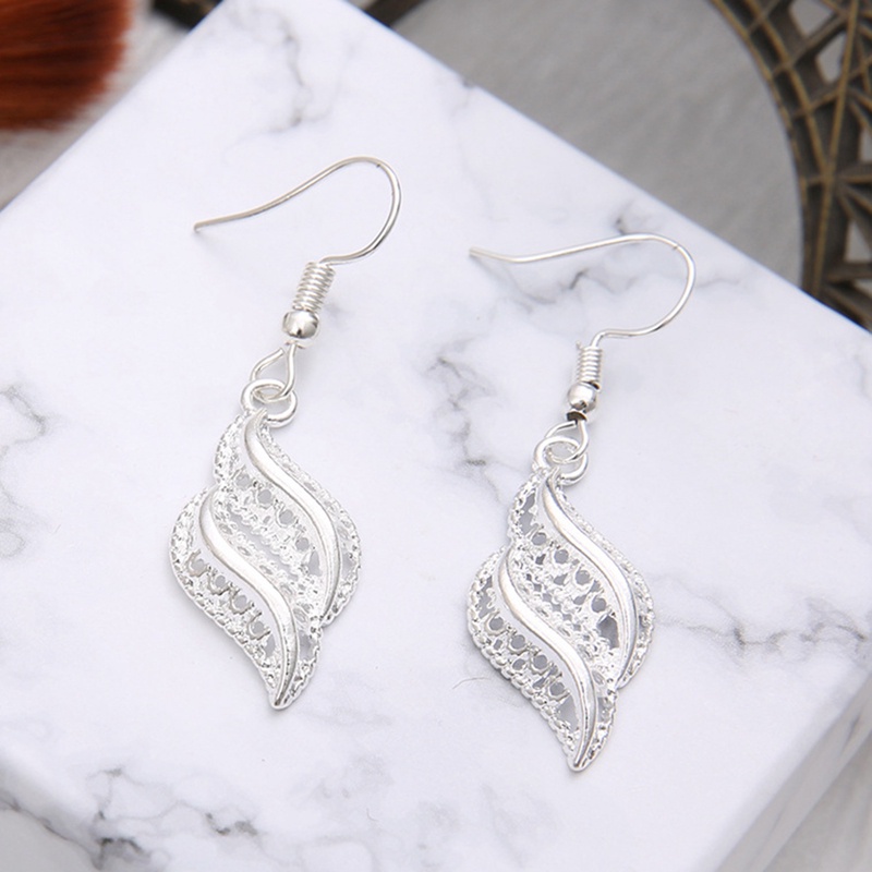 Anting Tusuk Sterling Silver 925 Wanita Bentuk Geometri Hollow Untuk Pesta Tunangan / Nikah