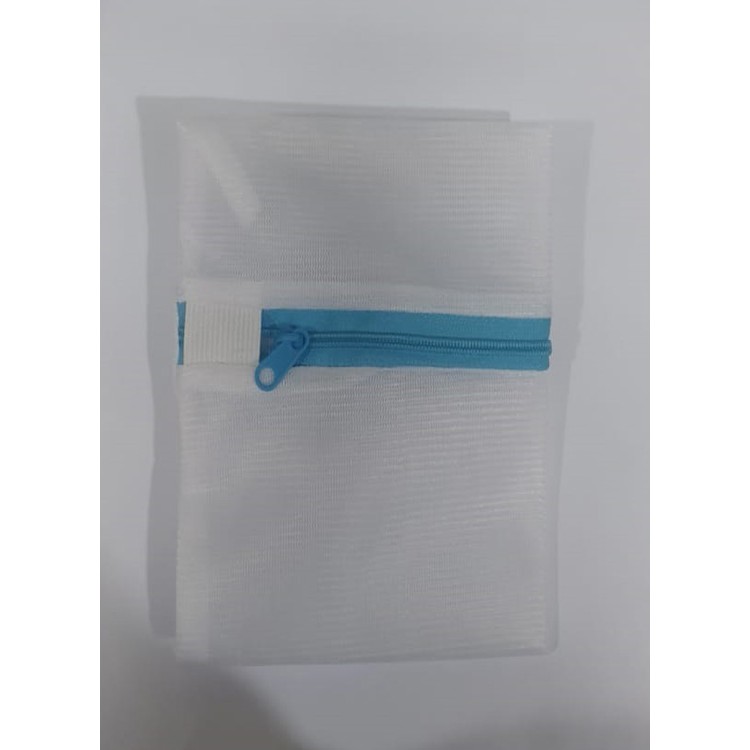 Laundry Bag Uk 25x30cm (Jaring Halus) Jaring Baju Kotor Kantong Mesin Cuci Bahan Jaring dan Resleting