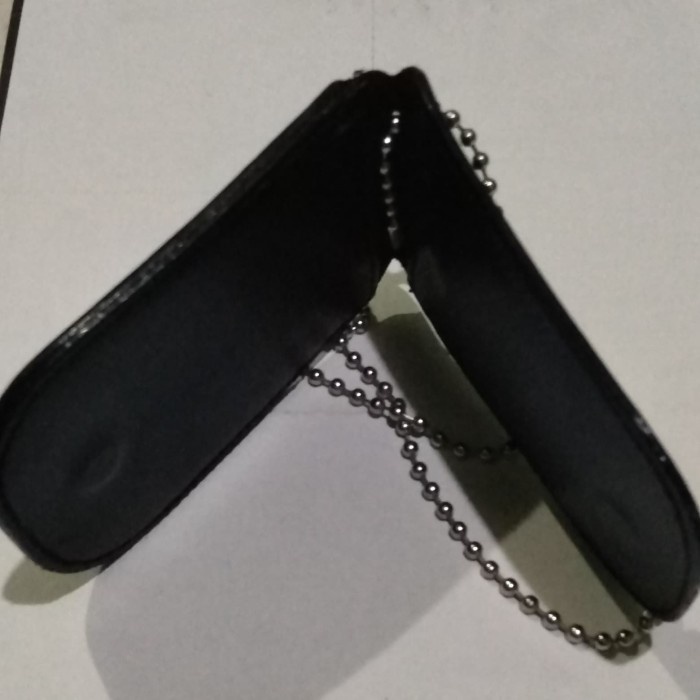 

Hari Ini Name Tag/Id Card/Kta Kulit Sintesis Plus Kalung Bola Bagus