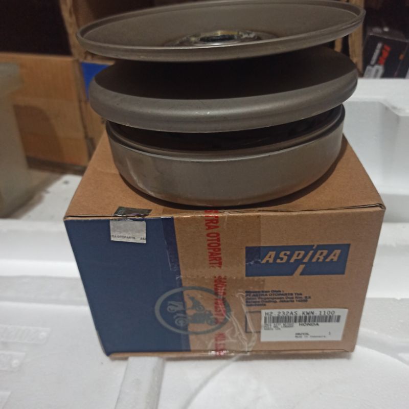 pully assy atau poly set belakang Vario 125 original aspira