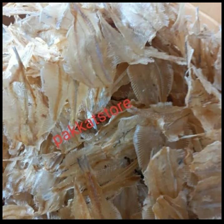 

Ikan Tawar Kristal Tipis (Krupuk)/Ikan Pakang Mentah Kering 500 Gram