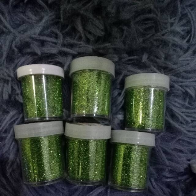 

Gliter bubuk hena hijau...
