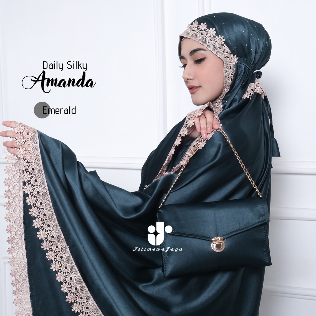 Mukena Sutra Renda Premium AMANDA