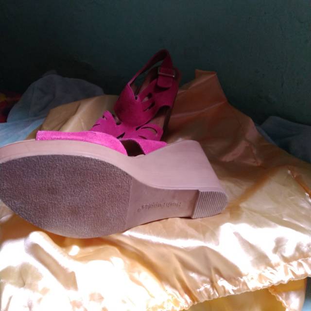 Wedges hush puppies second original