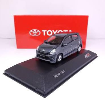 maddox - DIECAST MINIATUR MOBIL TOYOTA AGYA / PAPER BOX ORIGINAL AUTO2000 - Abu-abu