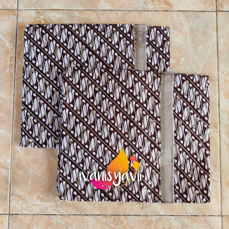 Sepasang Jarik + Blangkon Pengantin Prodo, Motif Lereng Kecil