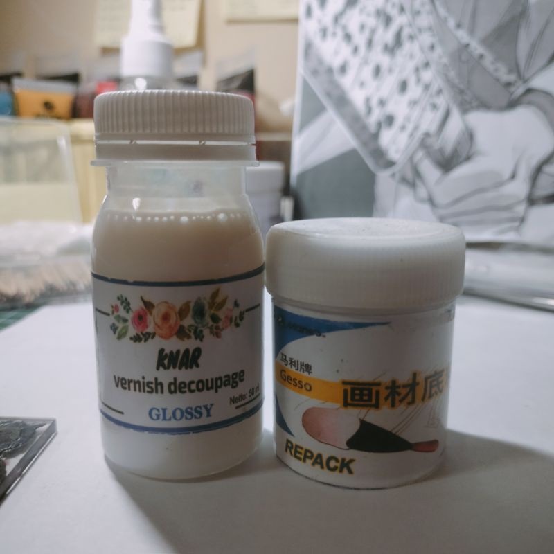 

Tambahan Varnish Glossy White untuk Glasspainting agar lebih awet {Baca Deskripsi}