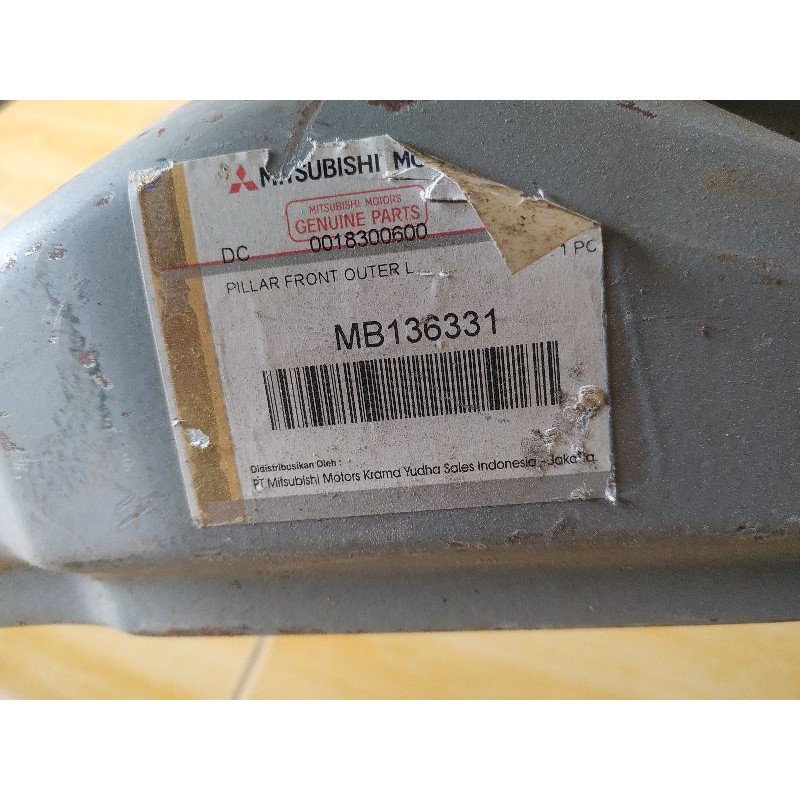 Pilar depan Mitsubishi Colt L300 sebelah kiri