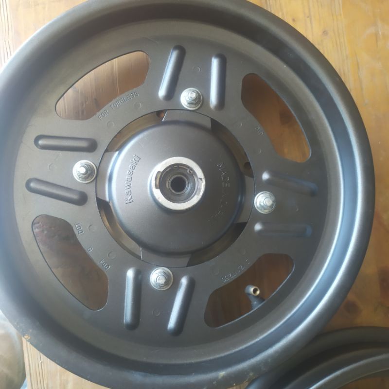 Velg Kawasaki KSR Japan R12