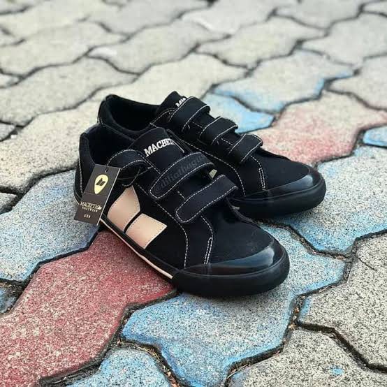 macbeth velcro elliot saban black element original
