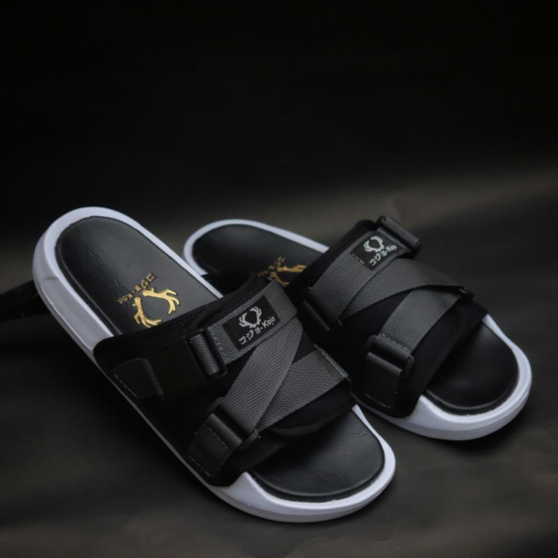 KOJO Crousel Sandal slide Casual  Unisex - Chester Full Black HITAM PUTIH WHITE