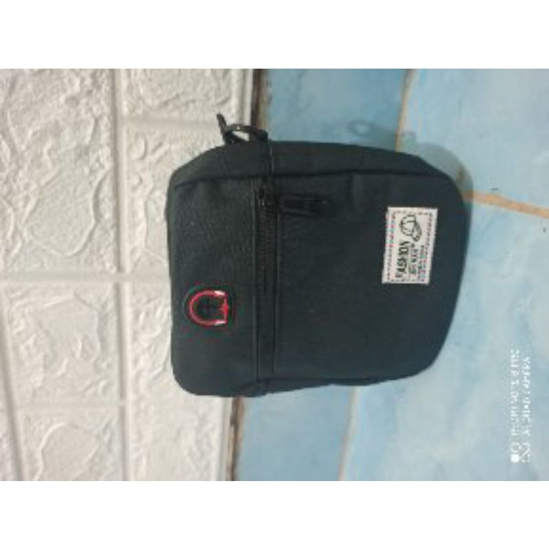 Tas pinggang dan slempang mini muat dompet dan hp