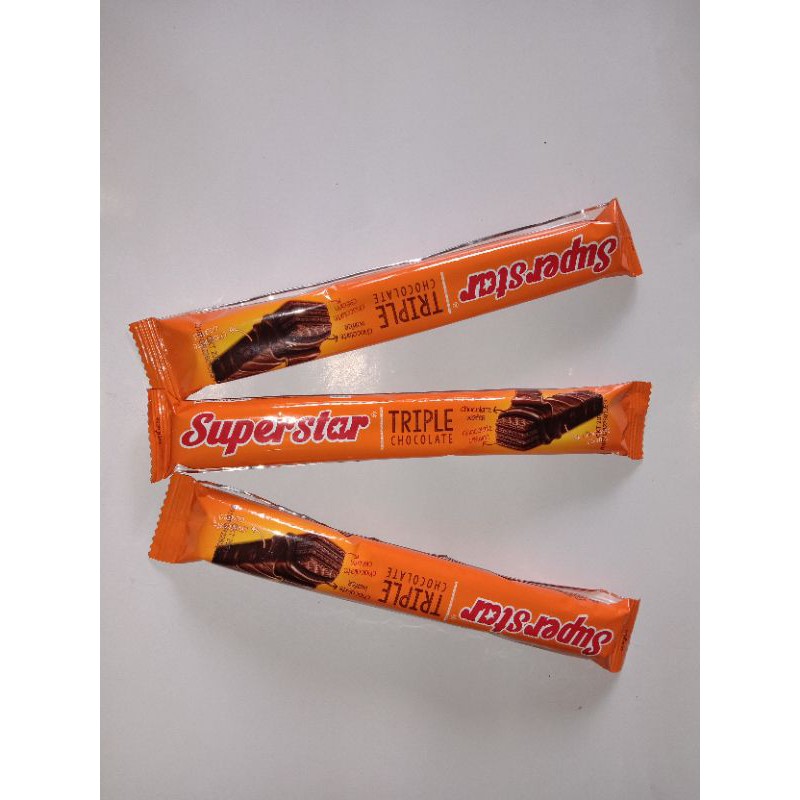 

Wafer superstar triple coklat - netto 18 gram