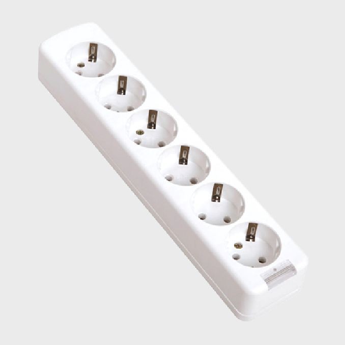

Loyal Stop Kontak OUTBOW Tanpa Kabel 6 Lubang + Lampu LED (LY-904XLL) (SNI)
