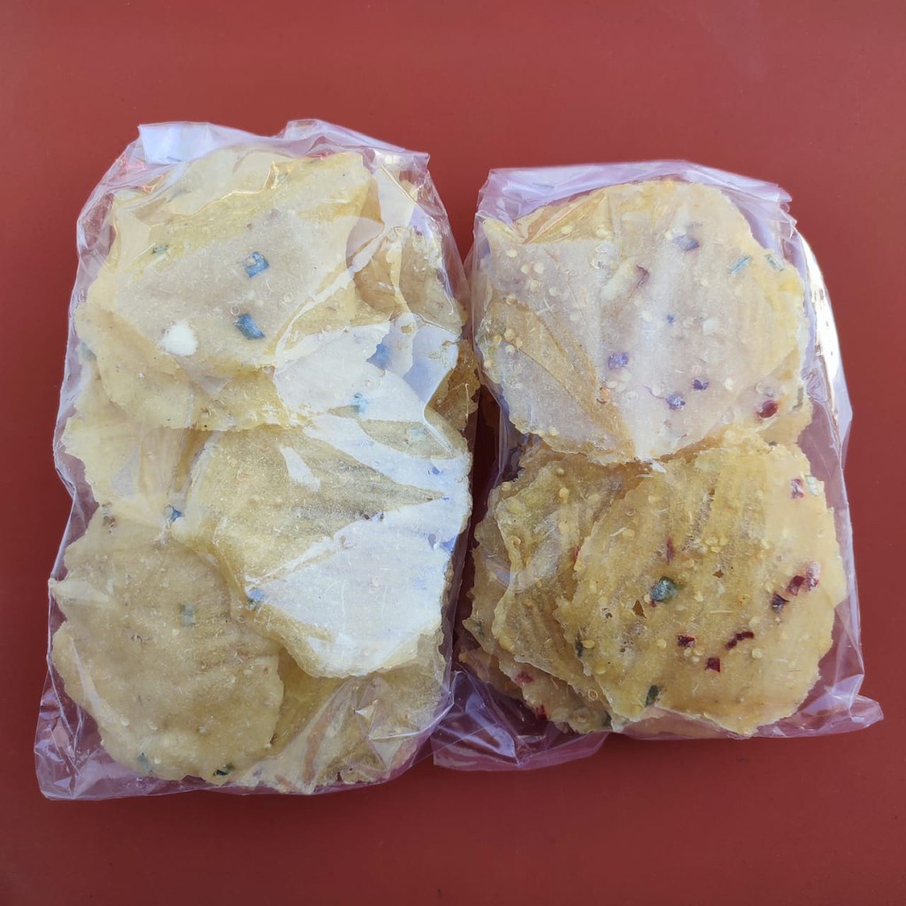 

MAKANAN TRADSIONAL JAWA BARAT KERIPIK OPAK MENTAH MAKANAN RINGAN OLEH OLEH KHAS BANDUNG BARAT