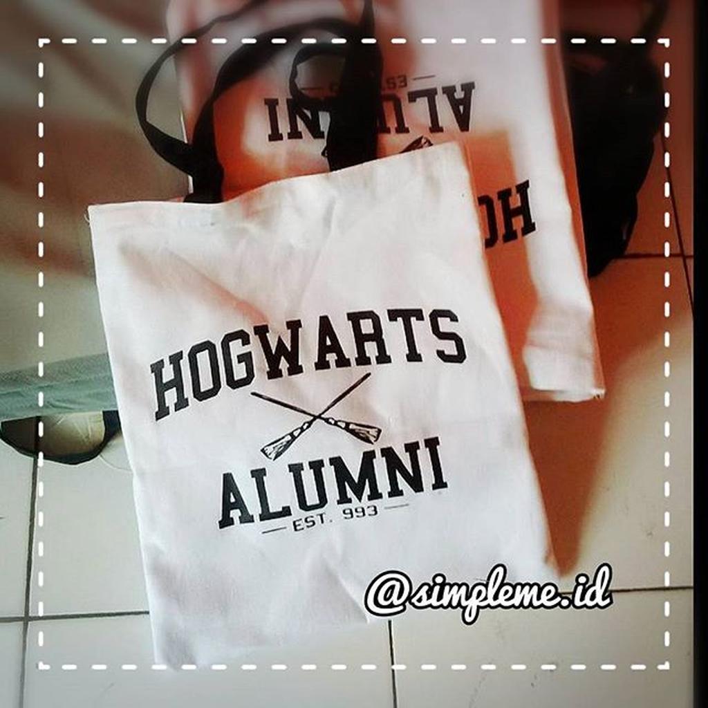 Hogwarts Alumni Harry Potter Totebag
