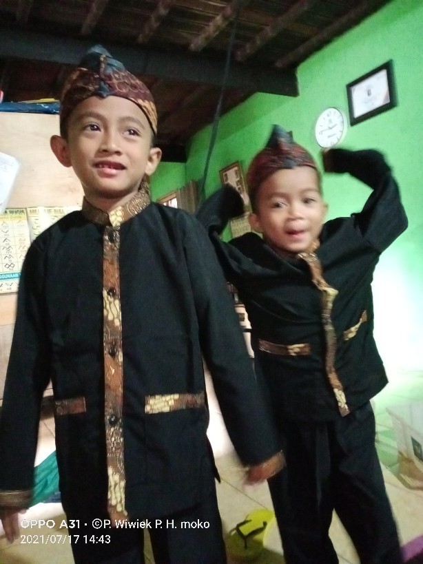 Setelan Baju Pangsi Anak Polos Dan Motif Batik Tk Dan Sd Plus Iket Kepala Untuk Anak 3-12 Tahun