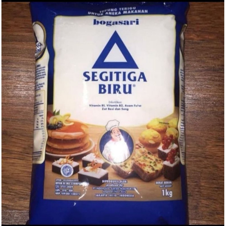 

tepung terigu segitiga biru 1kg