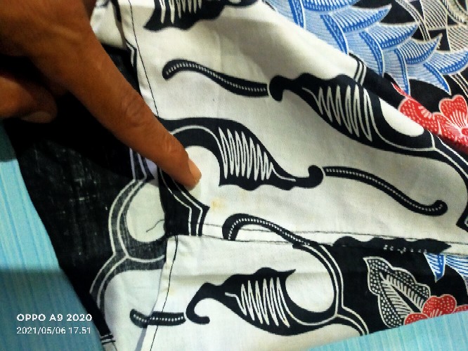 Kemeja Batik Pria Slimfit Modern Cbs