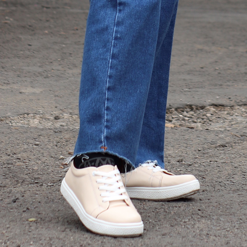 DYLA CREAM |ManNeedMe x NAZ| Sepatu Sneakers Wanita Casual Sepatu Wanita ORIGINAL