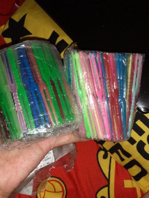 Garpu Kue Plastik Warna (isi 200)