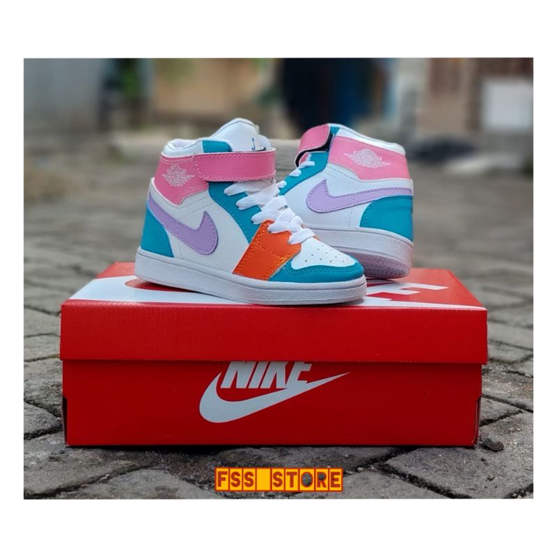 Sepatu anak nike jordan sepatu basket anak Unisex sneakers kids nike jordan 1 retro high
