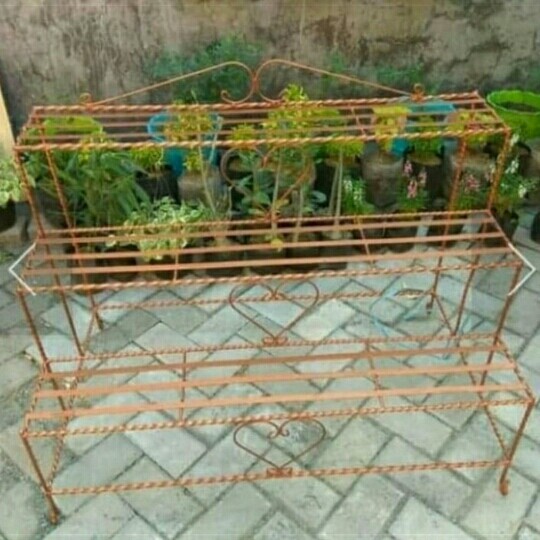 rak besi pot bunga 3 susun only - gold