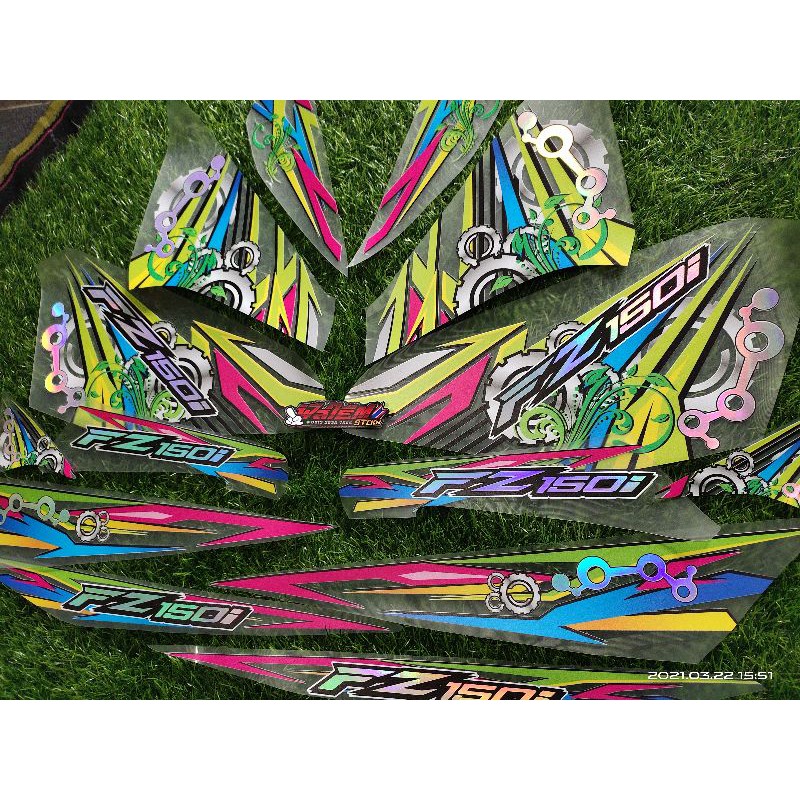 Striping Transparan Hologram Vixion Old Fz150i