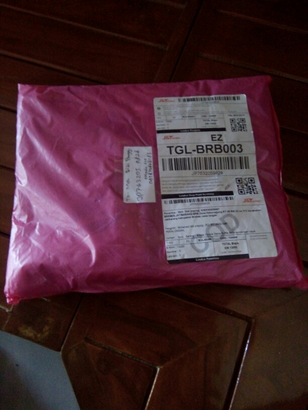 Maura Couple Sania Ruffle Batik Kondangan Capel Pasangan Kemeja Tunik Batik Wanita Atasan Pria Cople