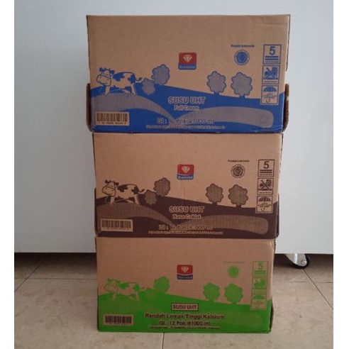 

Susu UHT Diamond 1 liter perdus isi 12pcs