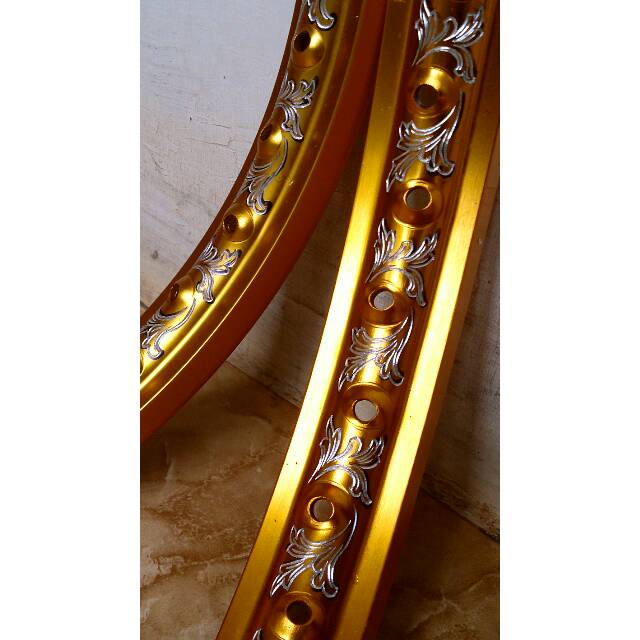 Velg Rossi Ukir Grafir