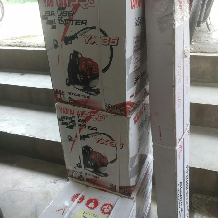 MESIN POTONG RUMPUT 4 TAK YAMAMAX GENDONG