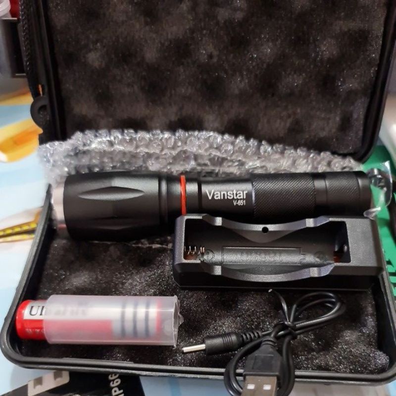 Paket Komplit Senter LED Tactical XM-L2 8000 Lumens Waterproof Flashlight