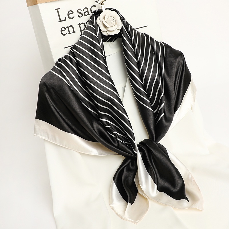 90x90cm Besar Syal Leher Fashion Korea Sederhana Gaya Aksesoris Hitam Putih Persegi Bergaris Selendang syal-5