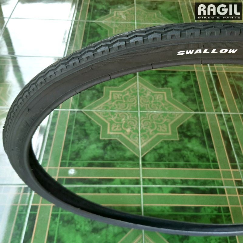 BAN LUAR SEPEDA 24x1 3/8 SWALLOW HITAM POLOS